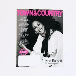 ⭐️5 For 25⭐️ Town & Country Magazine - March 2025 - Angela Bassett